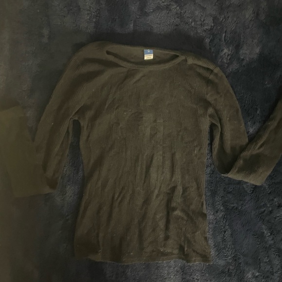 Old navy black long sleeve - Picture 2 of 2